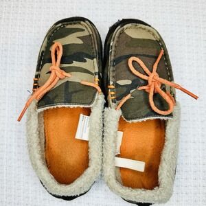 Kids‎ Camo Slippers Moccasin Green Faux Fur Slippers Youth Soft Cozy Size 4/5